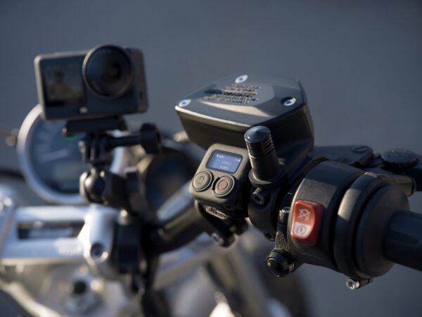 DJI Osmo Action 6 Adventure Combo