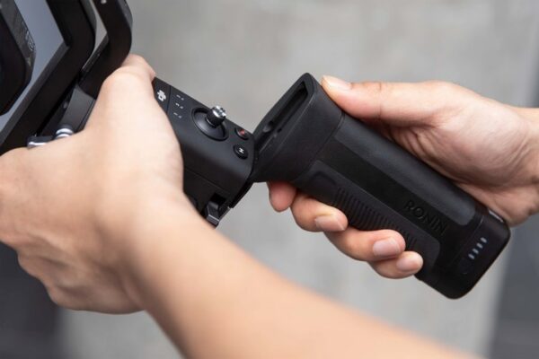 DJI Ronin-SC - BG18 Grip (part4)